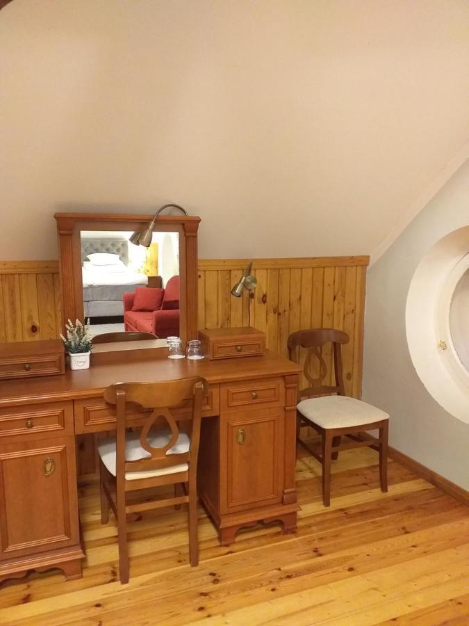 Palmse Manor Guesthouse ภายนอก รูปภาพ