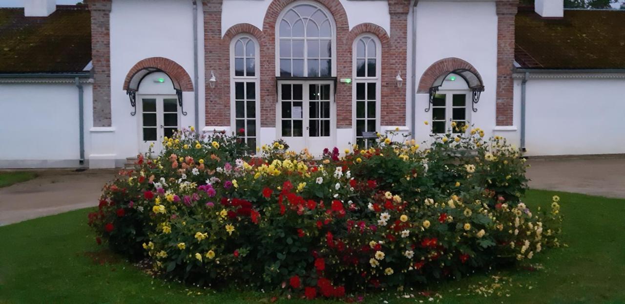 Palmse Manor Guesthouse ภายนอก รูปภาพ