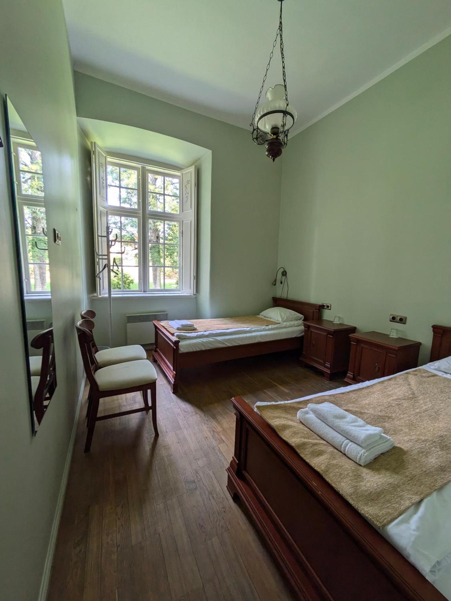 Palmse Manor Guesthouse ห้อง รูปภาพ